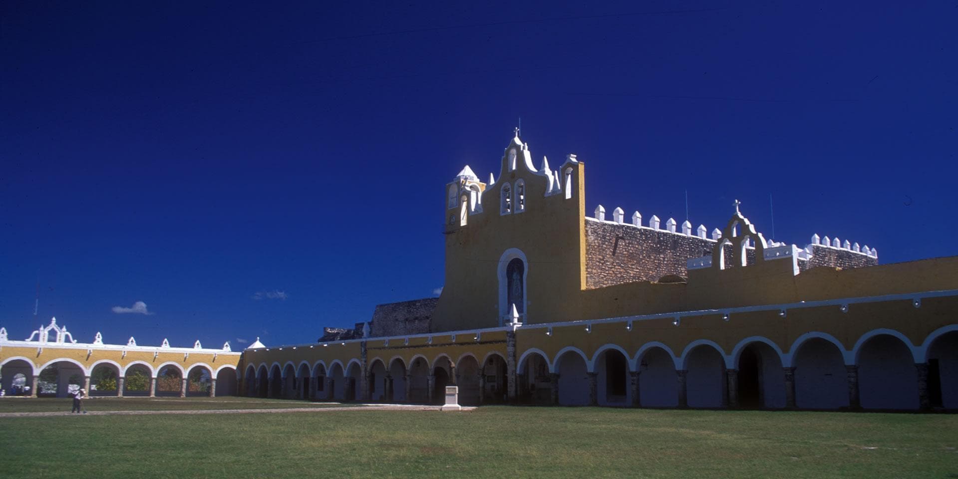 Sightseeing i Chichen Itza och Izamal