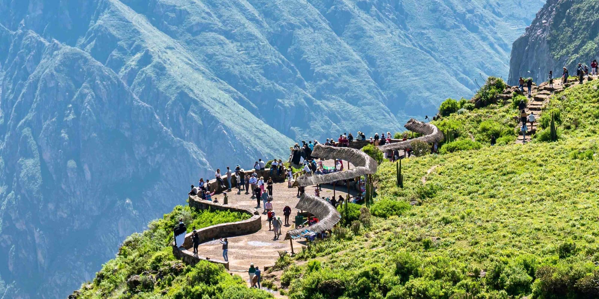 DÍA 04 VUELO DEL CONDOR Y RUTA AL LAGO TITICACA