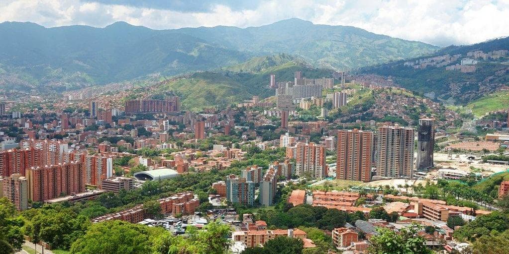 DÍA 1º PANAMÁ – MEDELLIN