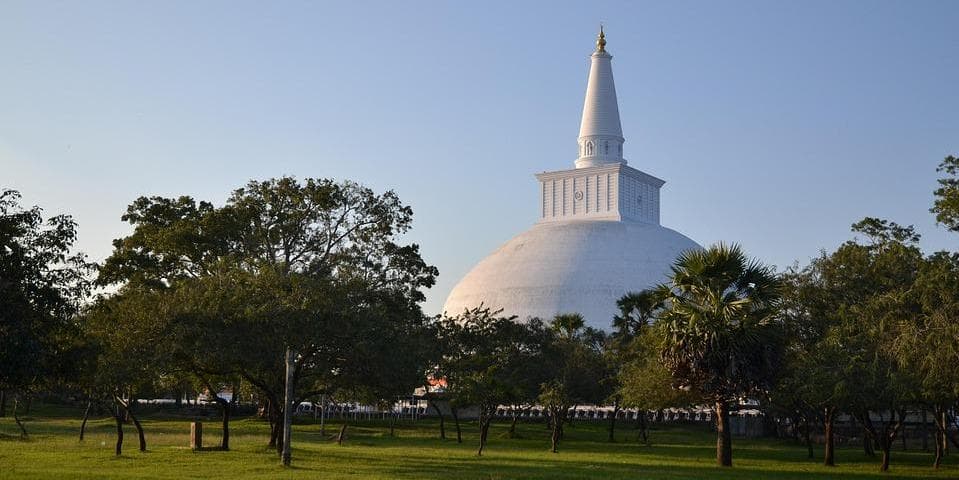 Giorno 02: Alla scoperta di Anuradhapura e Mihintale (circa 02 ore in auto) 