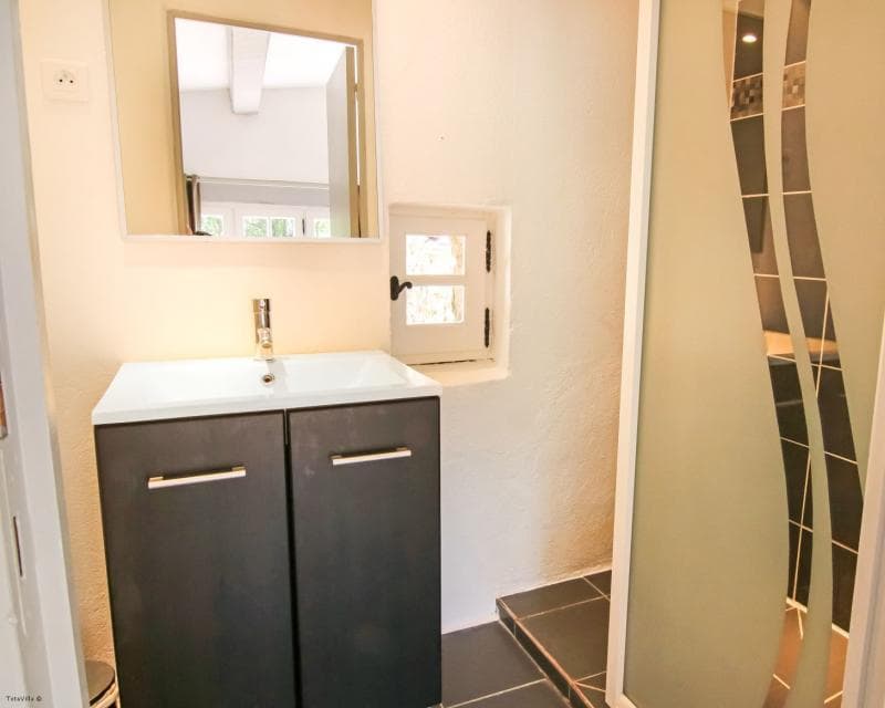 Claudins  Les Pierrons , 