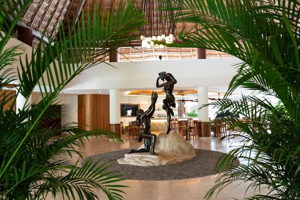 The Reef Coco Beach Resort & Spa- Optional All Inclusive, Interior