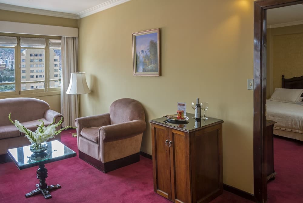 Rey Palace Hotel, Room