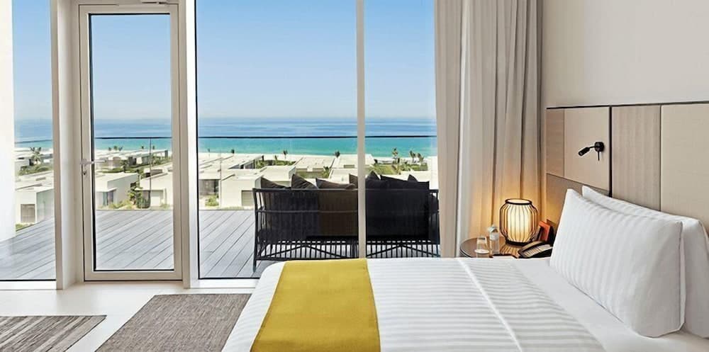 The Oberoi Beach Resort, Al Zorah, Room
