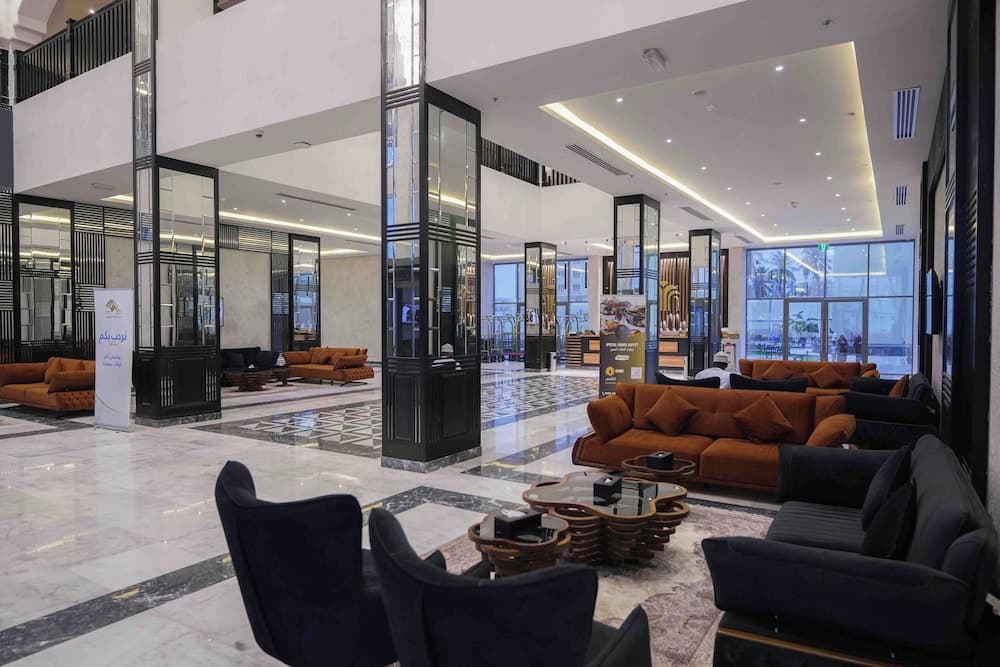 The Plaza Hotel and Resort, Reception