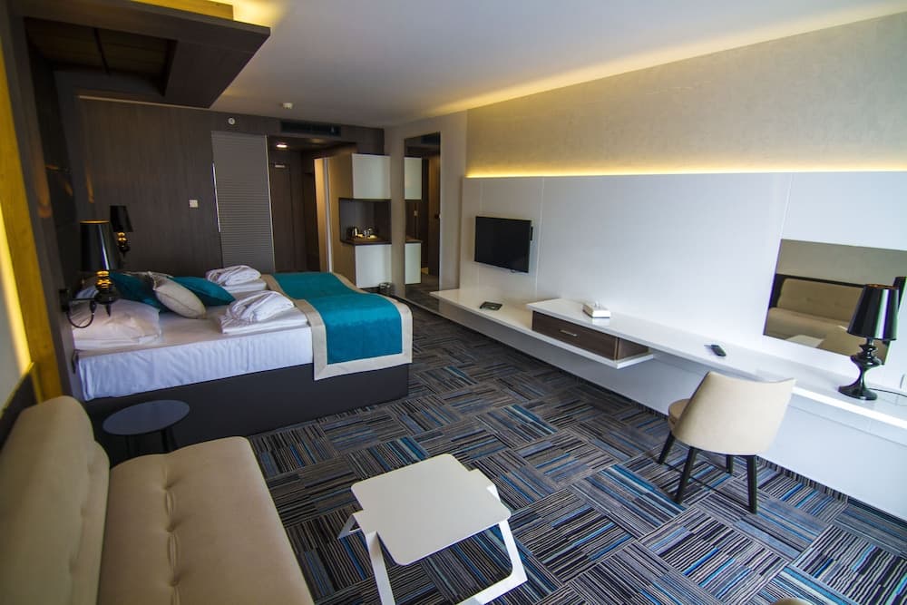 Hotel Hills Congress & Termal Spa Resort, Bathroom