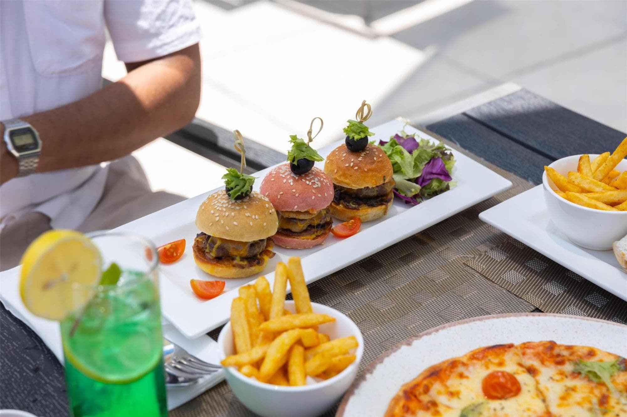 Radisson Hotel Muscat Panorama, 