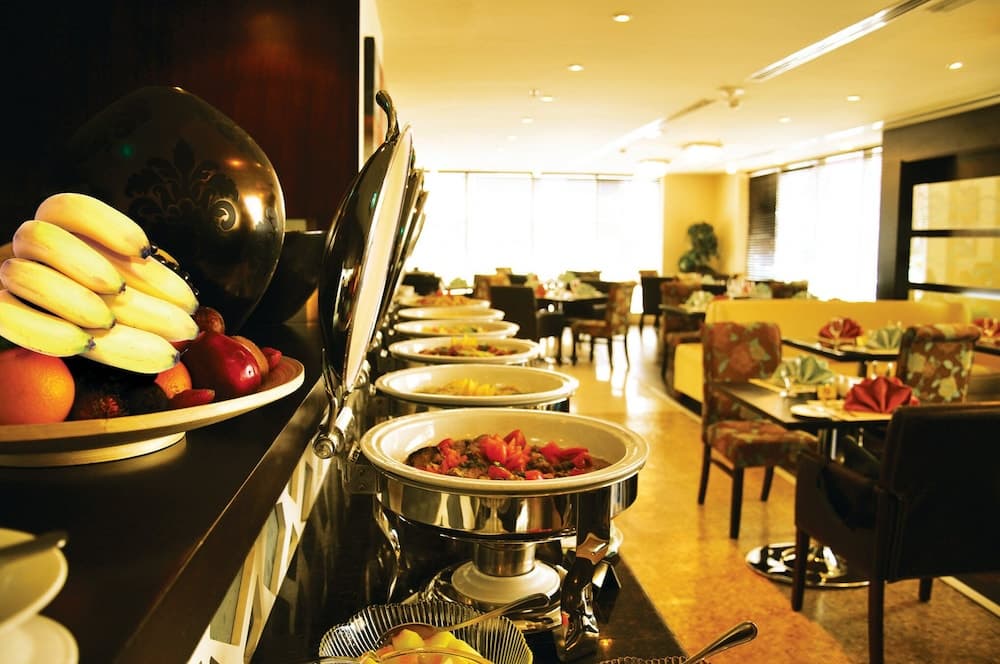 Kingsgate Hotel Abu Dhabi, Restaurant