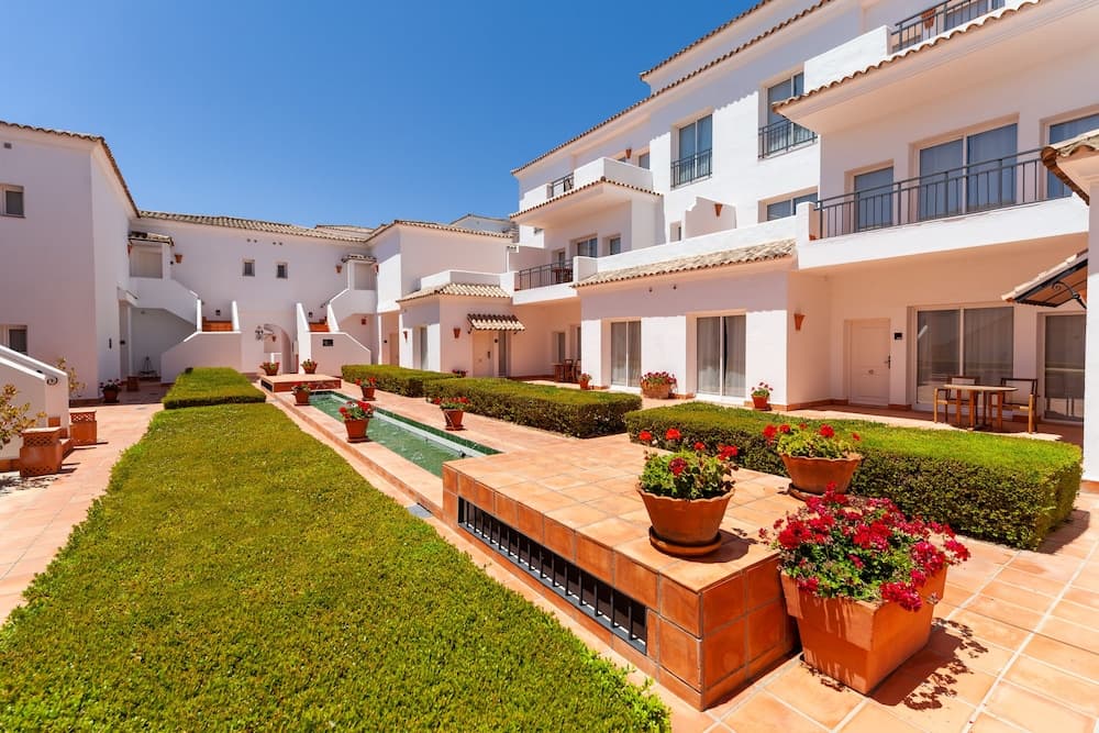 Hotel Fairplay Golf & Spa Resort, Courtyard view