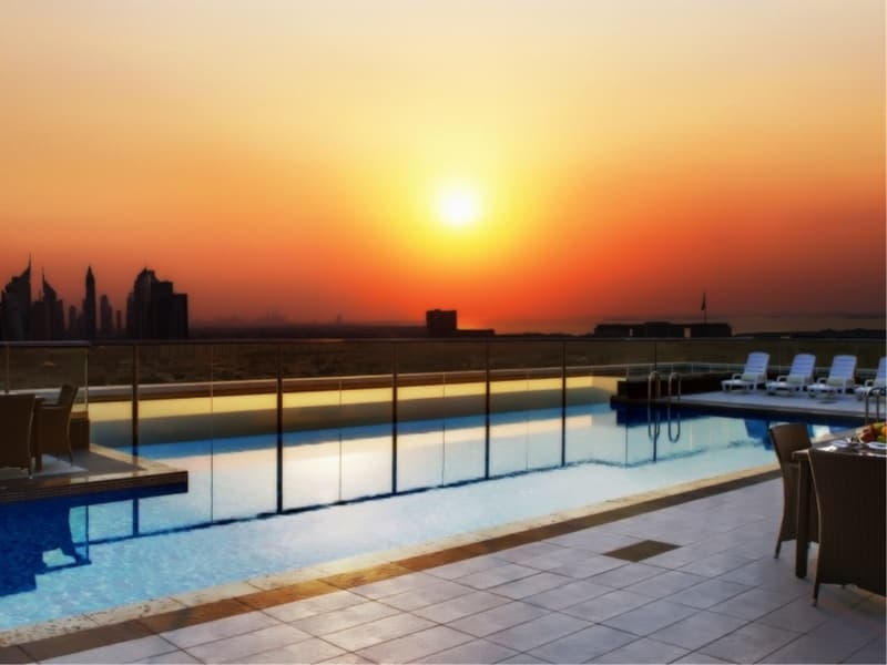 Park Regis Kris Kin Hotel, PIS