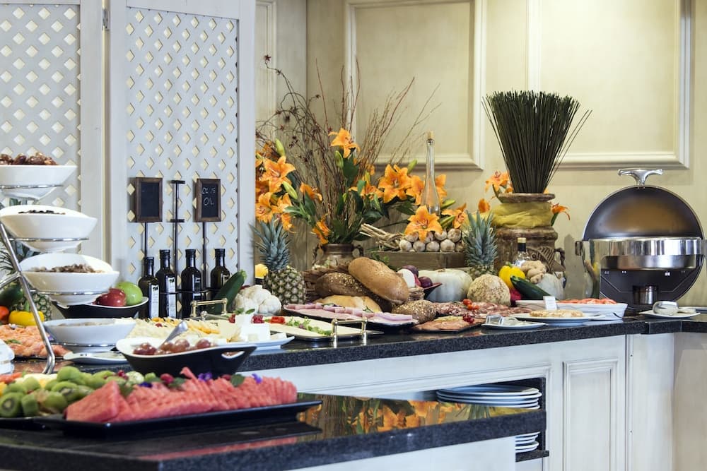 La Cala Resort, Breakfast buffet