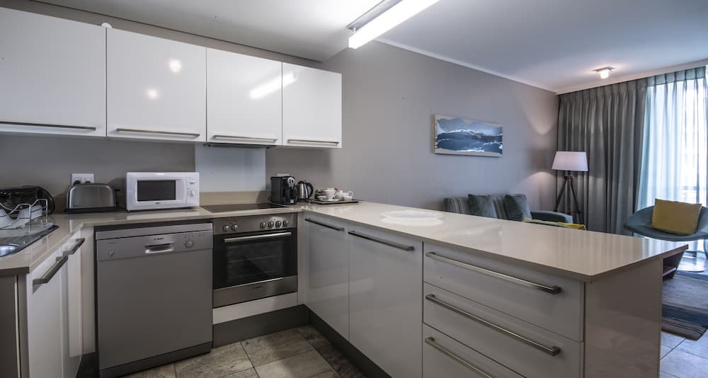 aha Harbour Bridge Hotel & Suites, Private kitchen