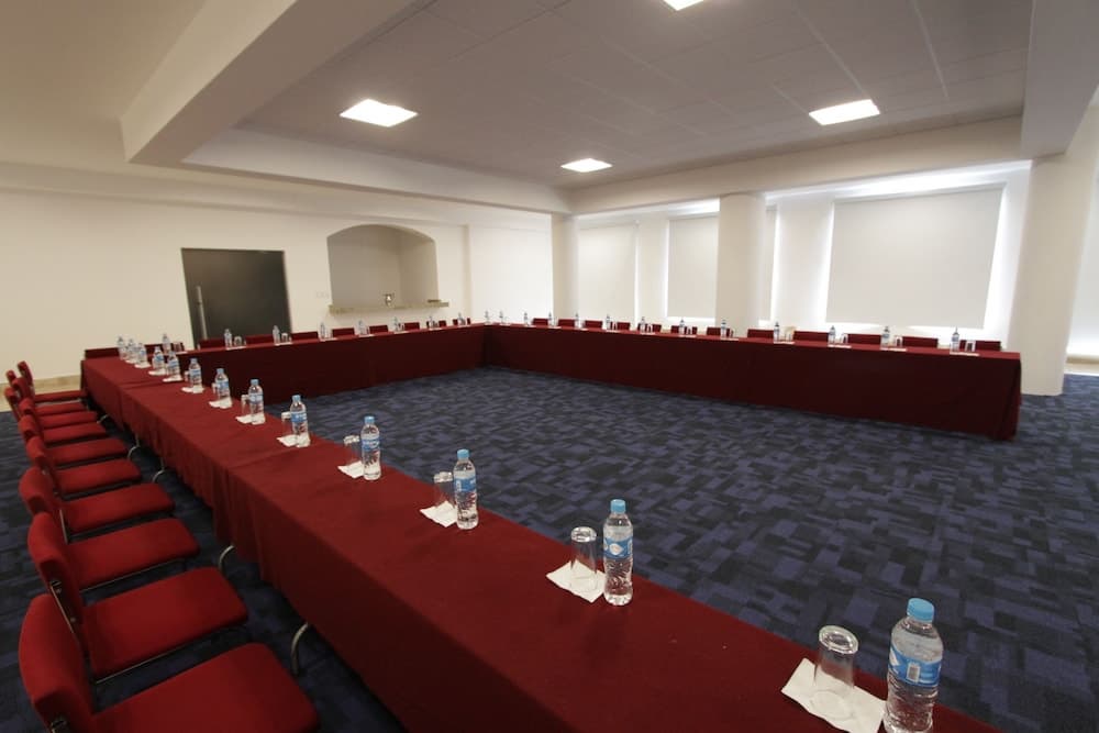 *Hotel Montetaxco, Meeting facility