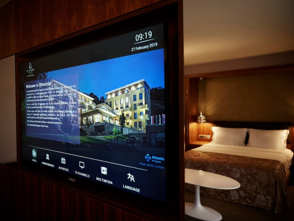 Atlantida Boutique Hotel *****, Television