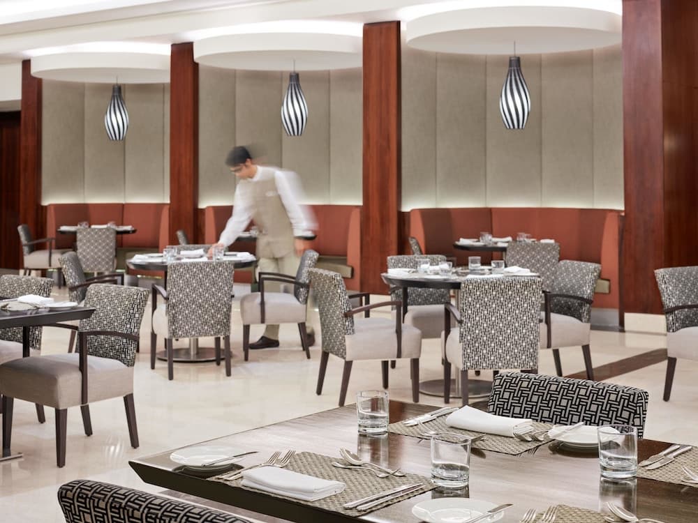 Swissotel Al Maqam Makkah, Restaurant