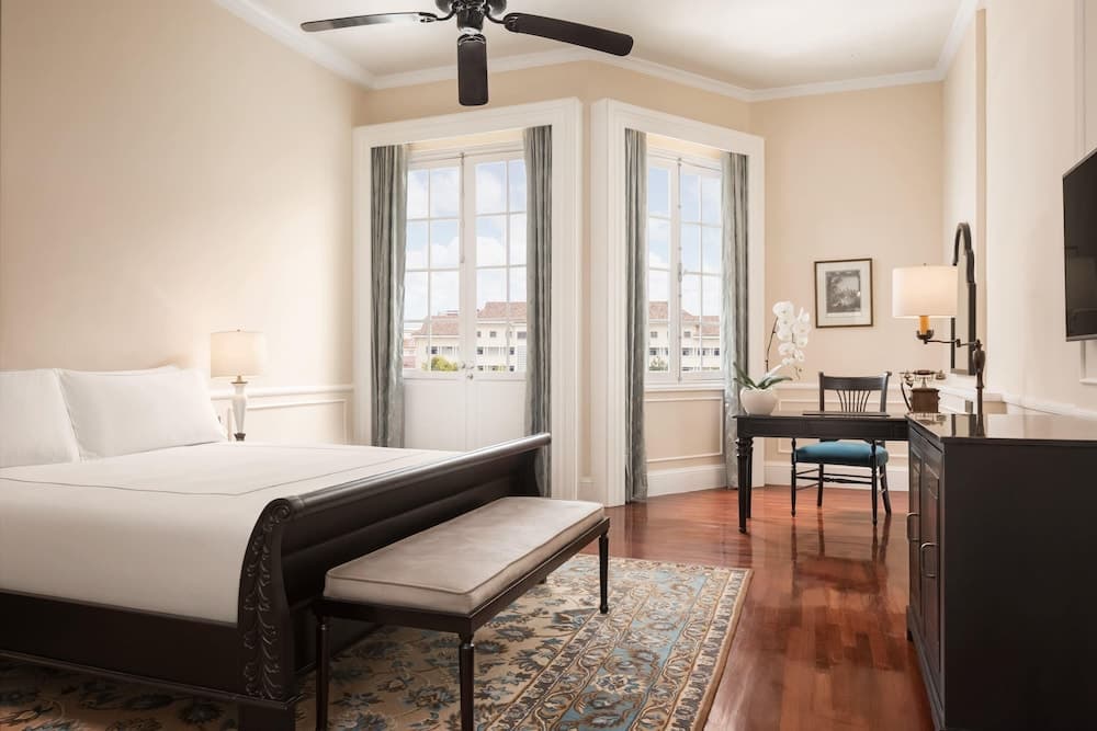 Raffles Hotel Le Royal, Room