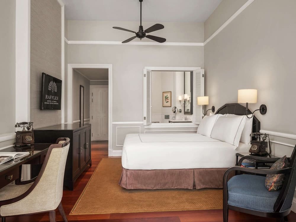 Raffles Hotel Le Royal, Room