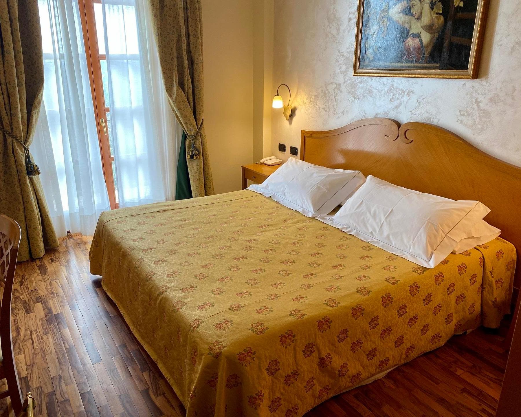 Hotel Camoretti Restaurant, 