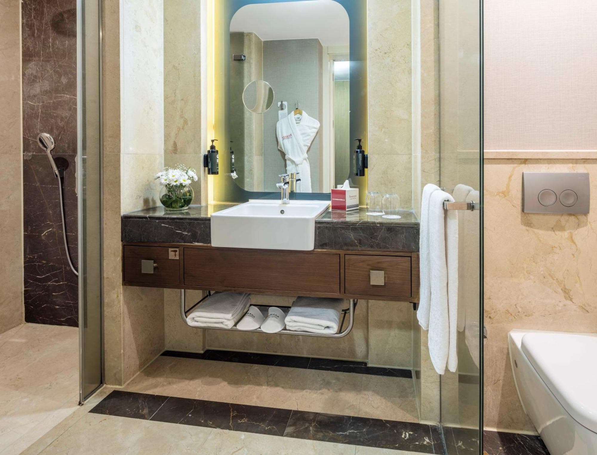 Ramada Plaza By Wyndham Istanbul Tekstilkent, 