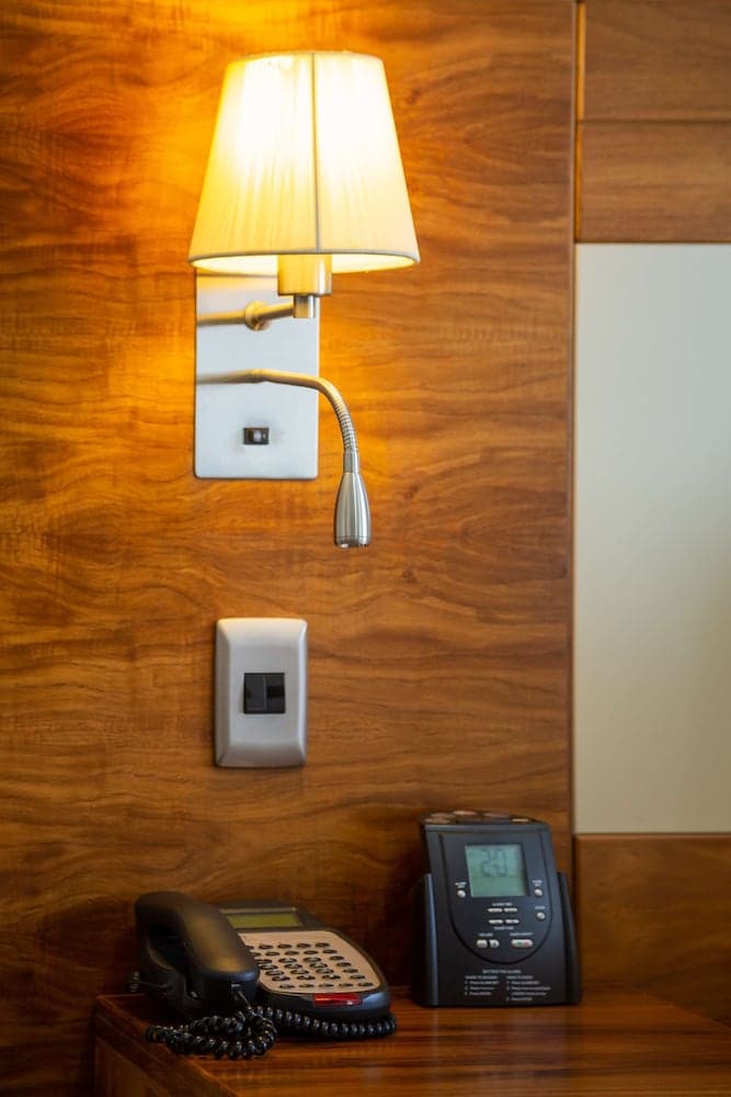 DoubleTree by Hilton Cape Town - Upper Eastside, Room