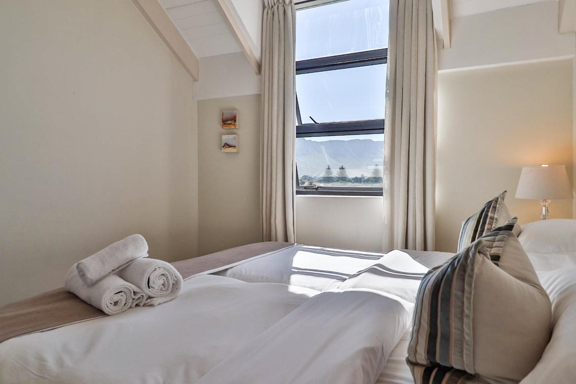 Whale Coast All-Suite-Hotel , 