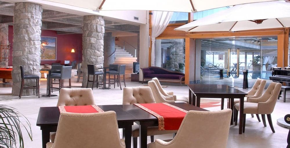 Cacique Inacayal Lake & Spa Hotel, Restaurant