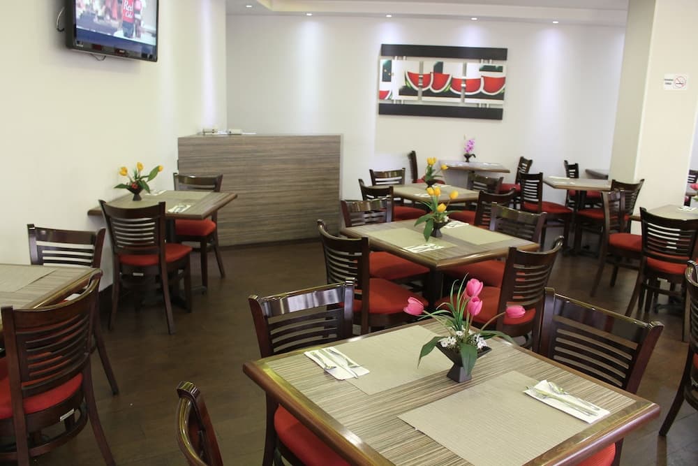 Hotel Premier, Dining