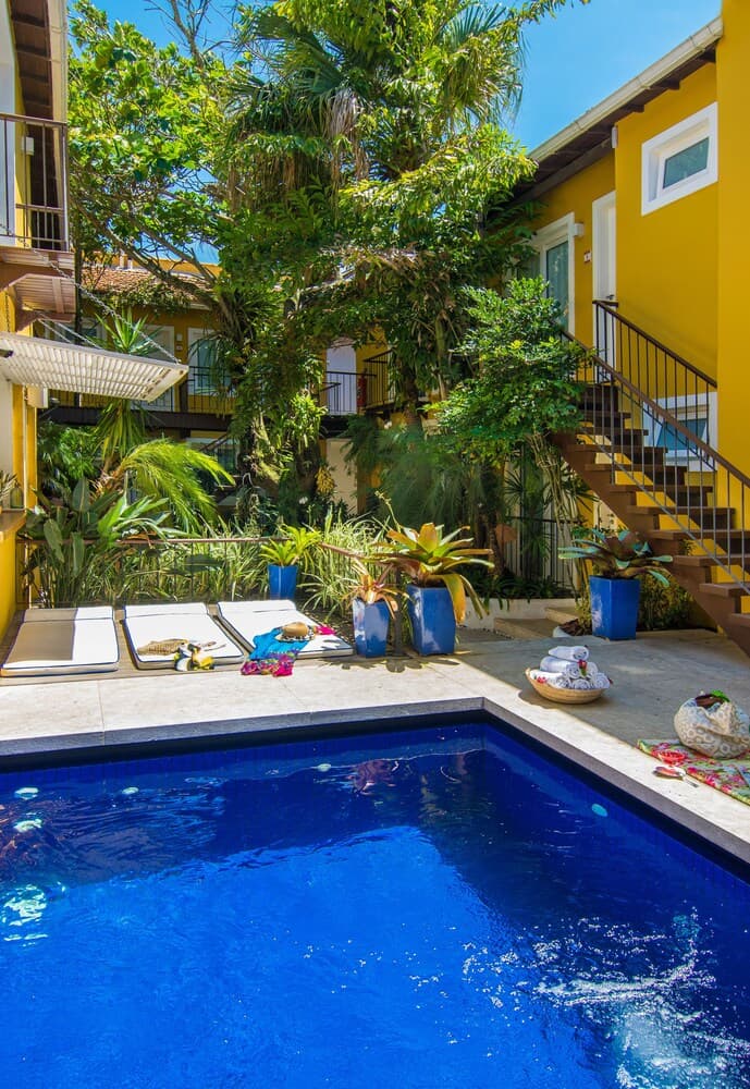 LA CHIMERE, Outdoor pool