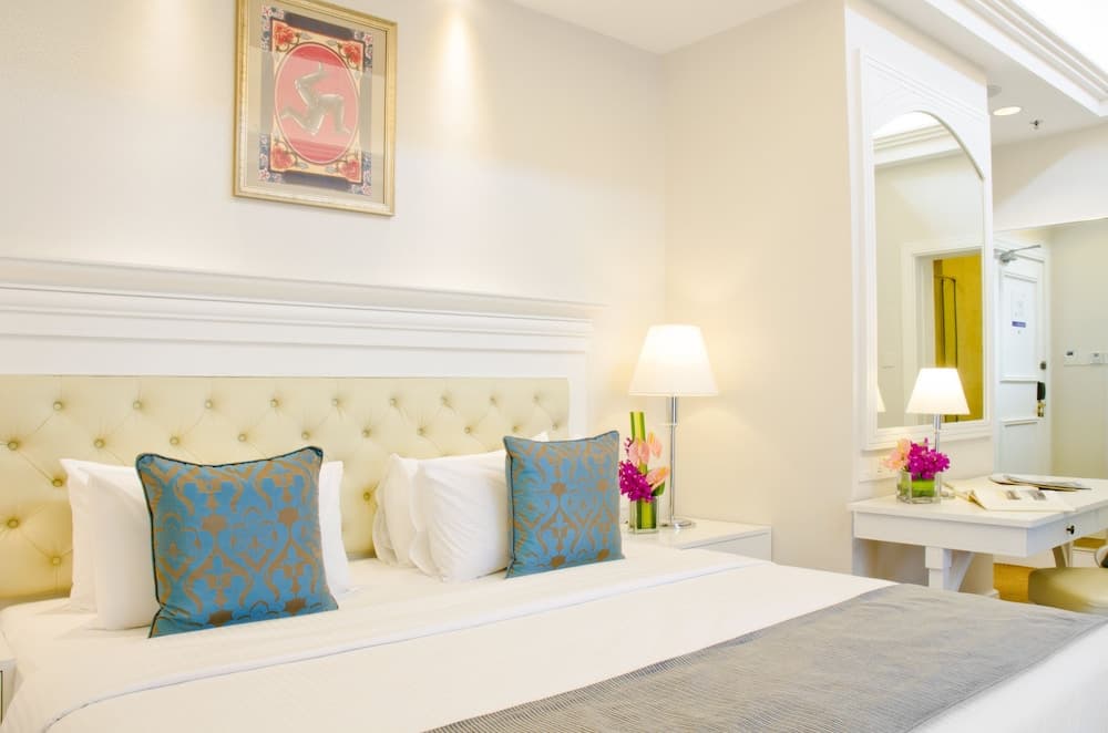 Royale Chulan Penang, Room