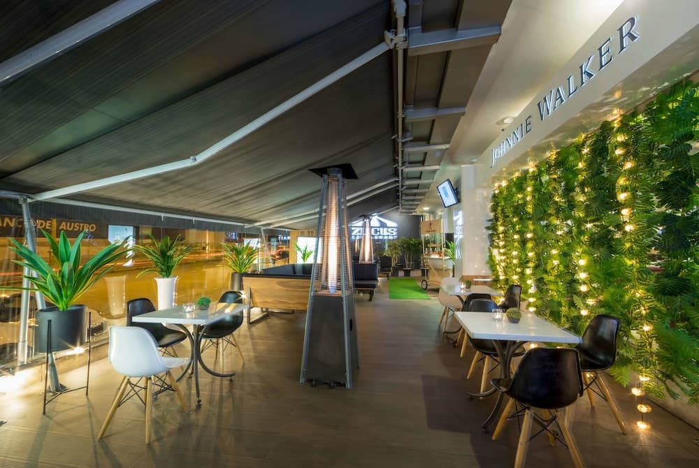 TRYP BY WYNDHAM CUENCA ZAHIR, Terrace/Patio