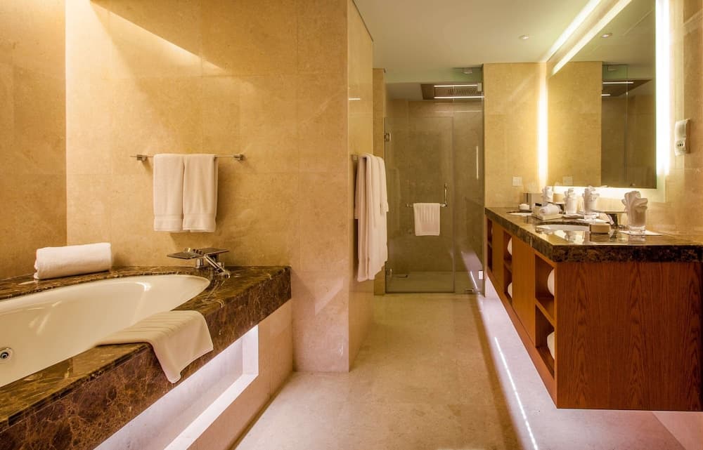 Barceló Mussanah Resort, Sultanate of Oman, Bathroom