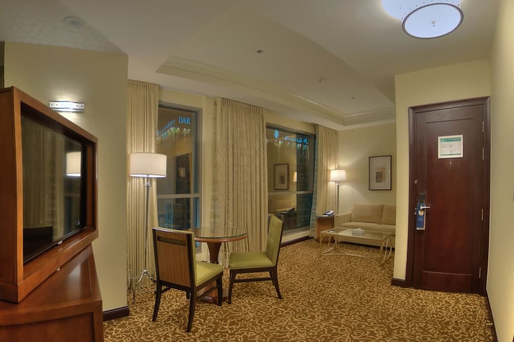 Hilton Suites Makkah, Living Area