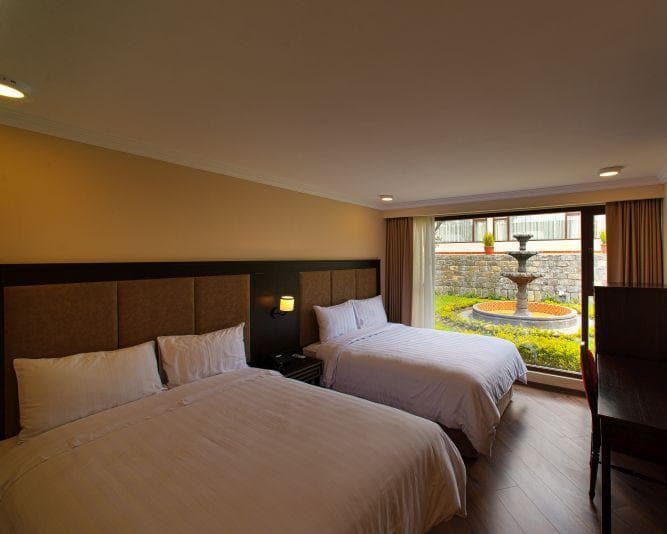 QUINDELOMA ART HOTEL & GALLERY, 