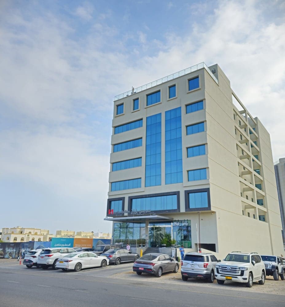 Swiss-Belinn Airport Muscat, Exterior