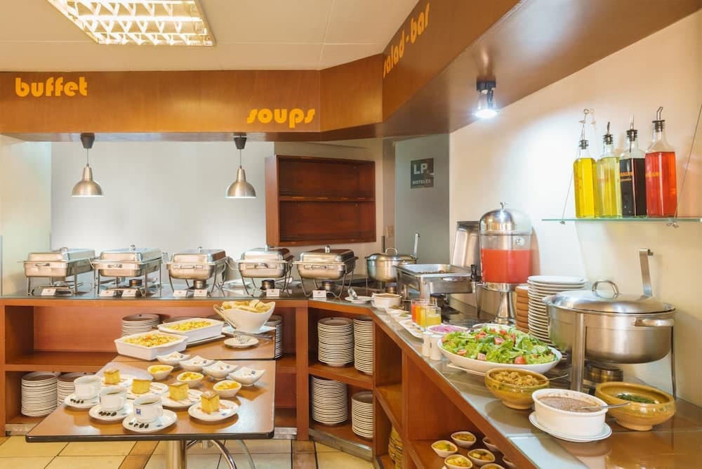 Hotel LP Columbus, Restaurant