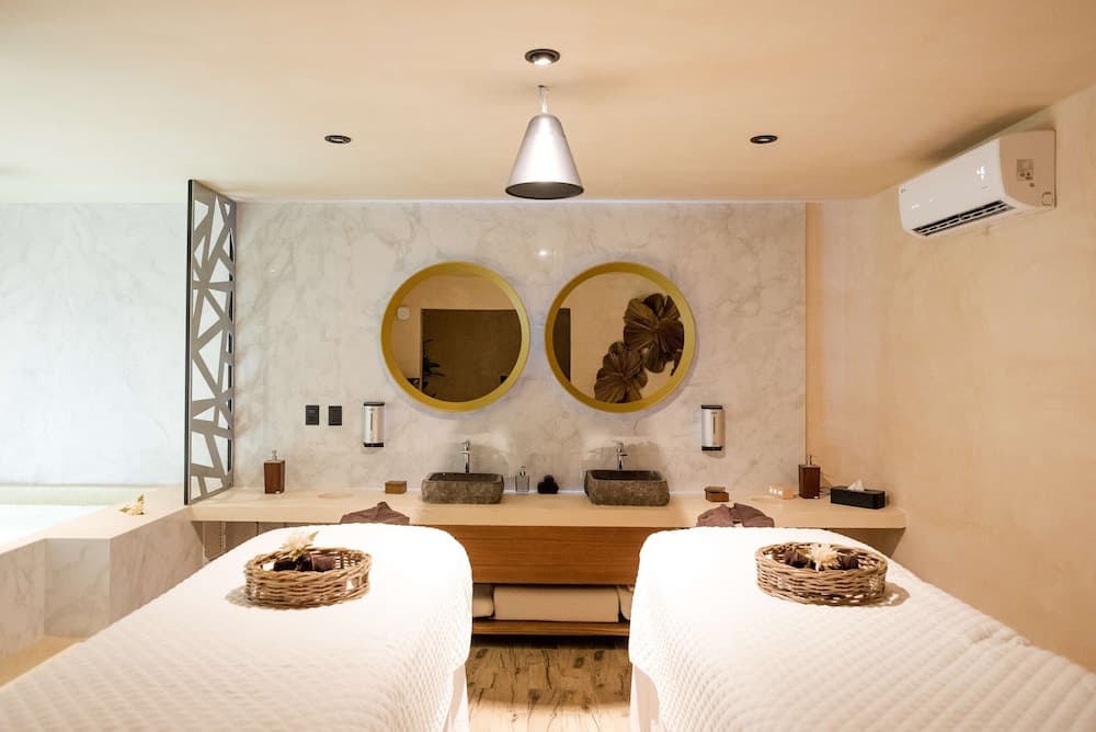 The Reef Playacar Beach Resort & Spa, Spa