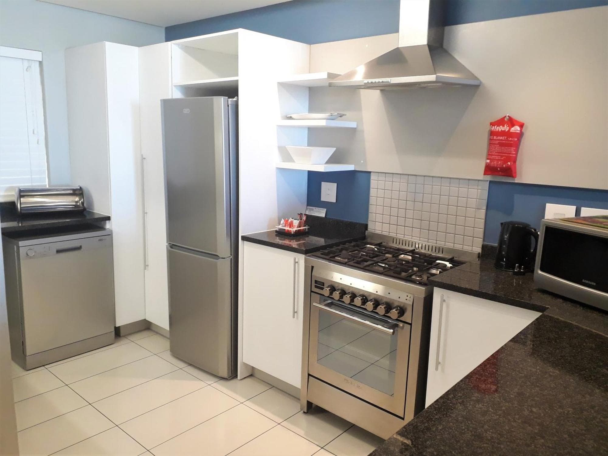 Whale Coast All-Suite-Hotel , 