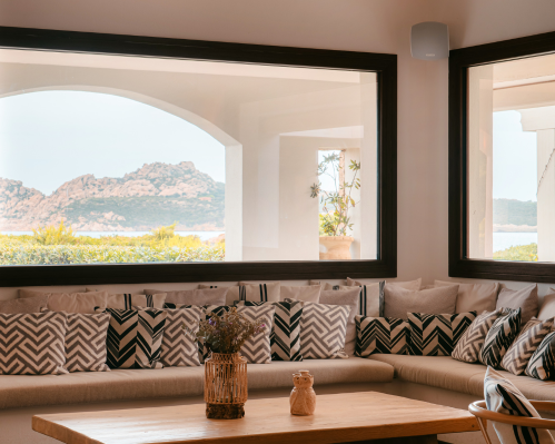 Mangia's Santa Teresa Sardinia, Curio Collection by Hilton, 