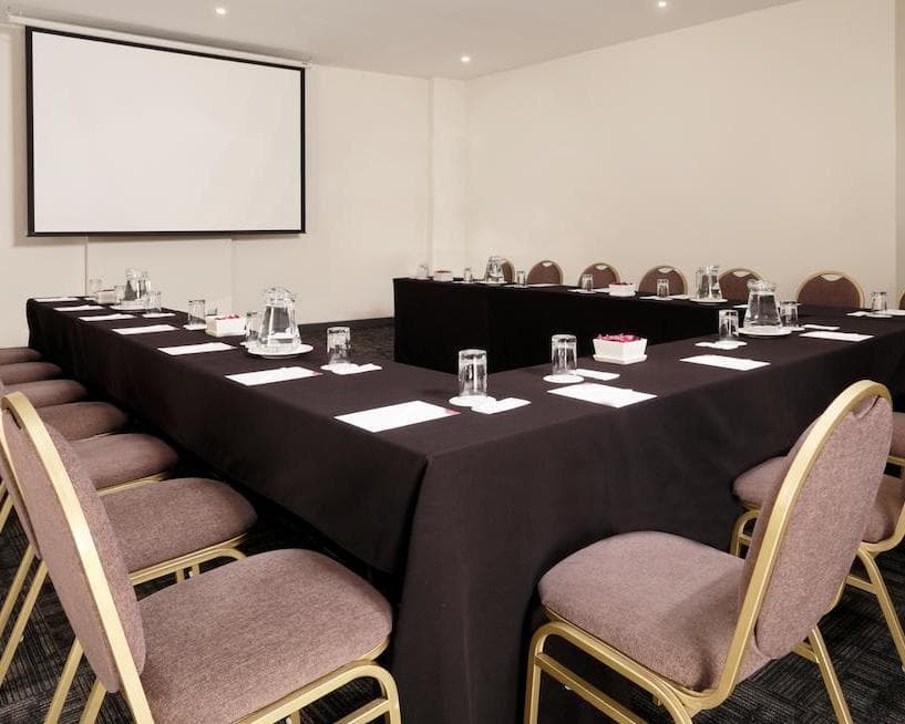 Crowne Plaza Hotels & Resorts, 