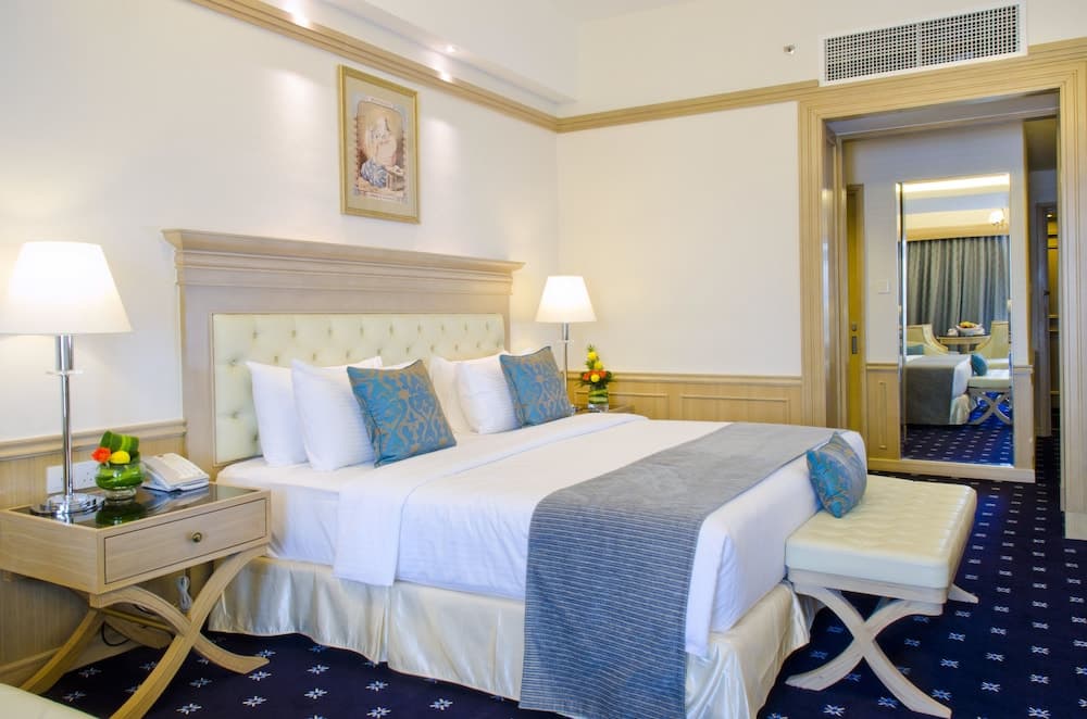 Royale Chulan Penang, Room