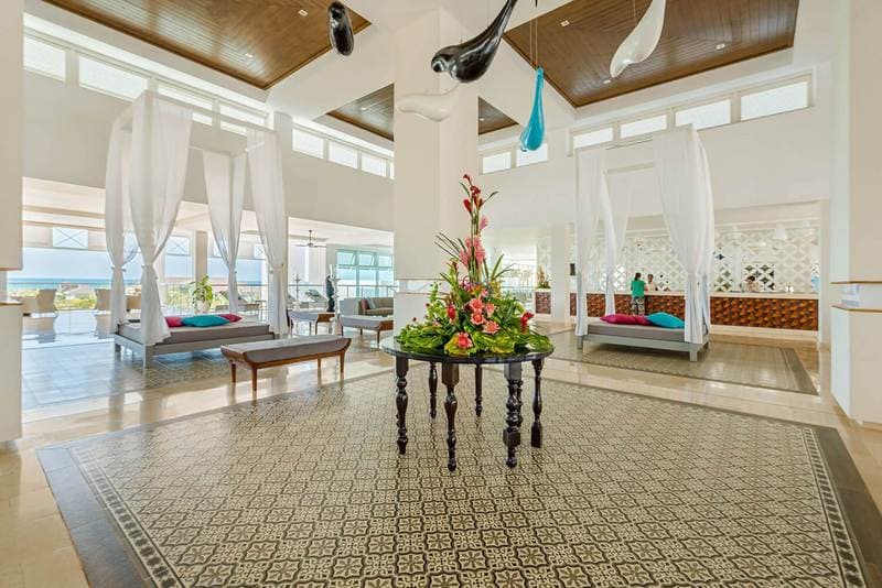 Roc Casa del Mar, COM