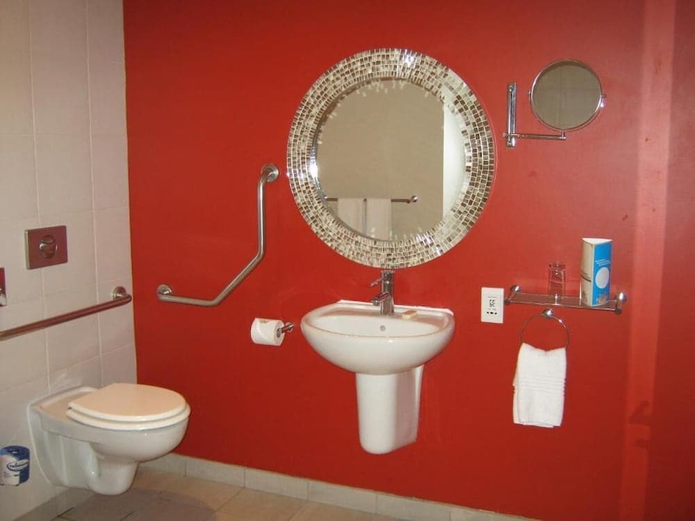 Peermont Mondior At Emperors Palace, Room