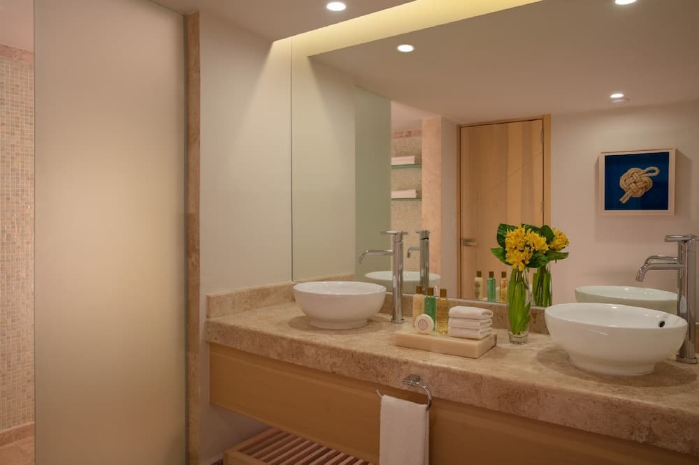 Dreams Aventuras Riviera Maya - All Inclusive, Bathroom