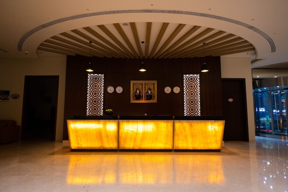 Rozana Hotel, Reception