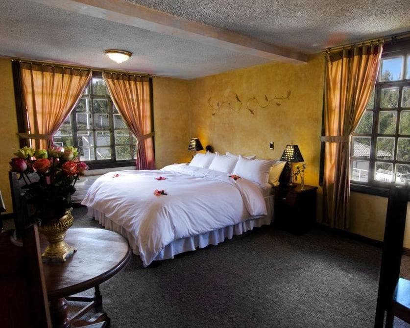 HOSTERIA LA ANDALUZA , 