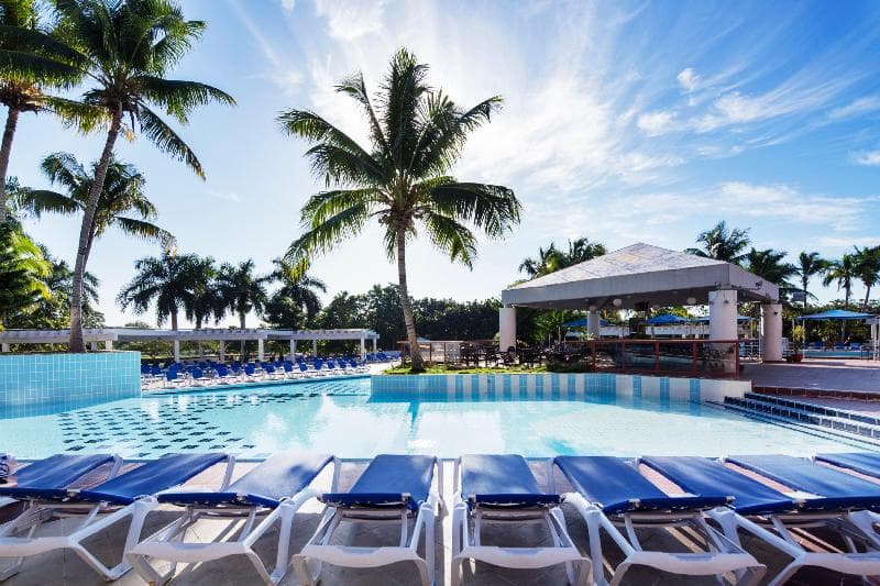 Memories Miramar Habana, PIS