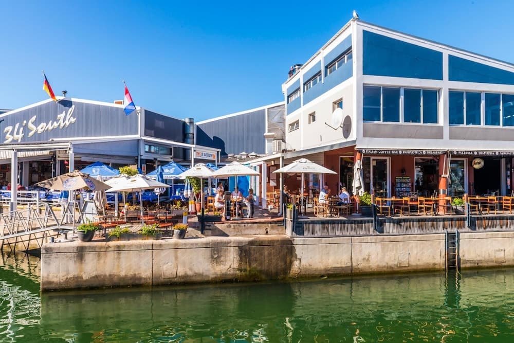 aha The Rex Hotel, Exterior