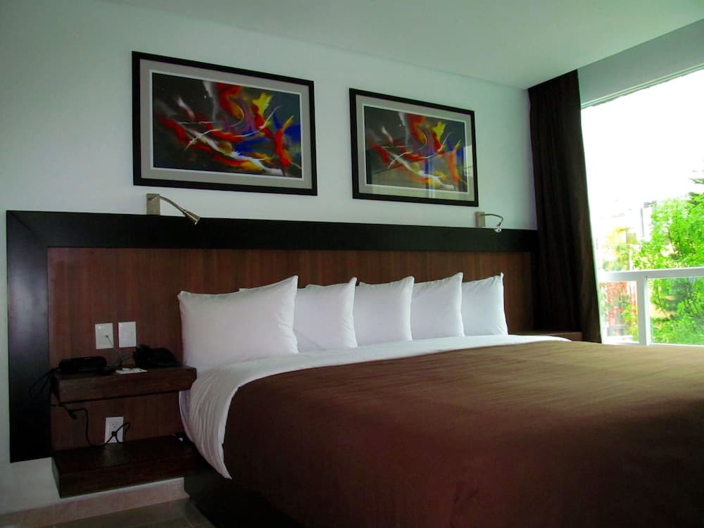 *Hotel & Suites PF, Room