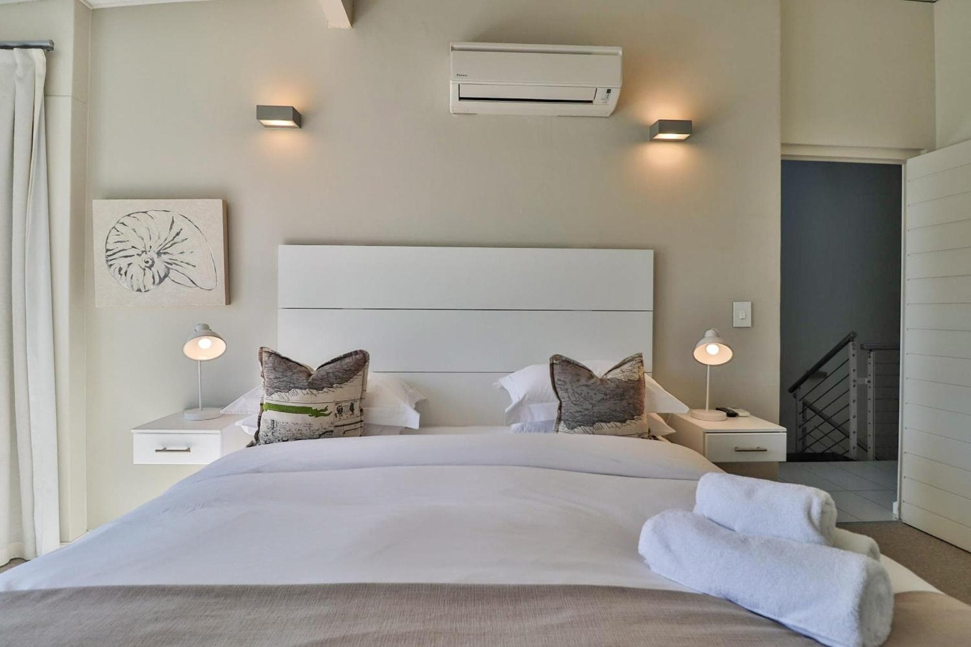 Whale Coast All-Suite-Hotel , 