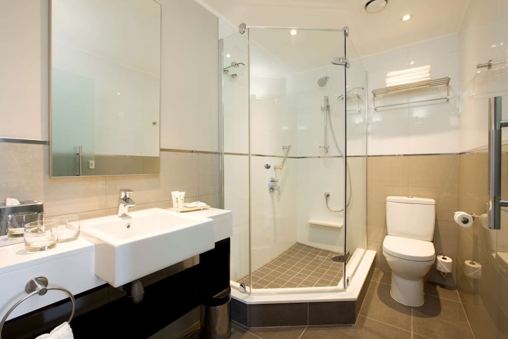 SunSquare Cape Town Gardens, Bathroom